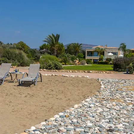 Selene - Sandy Beach Polis